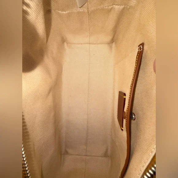 Coach Juliet Cargo in Glazed Honey Brown EUC - Picture 6 of 7